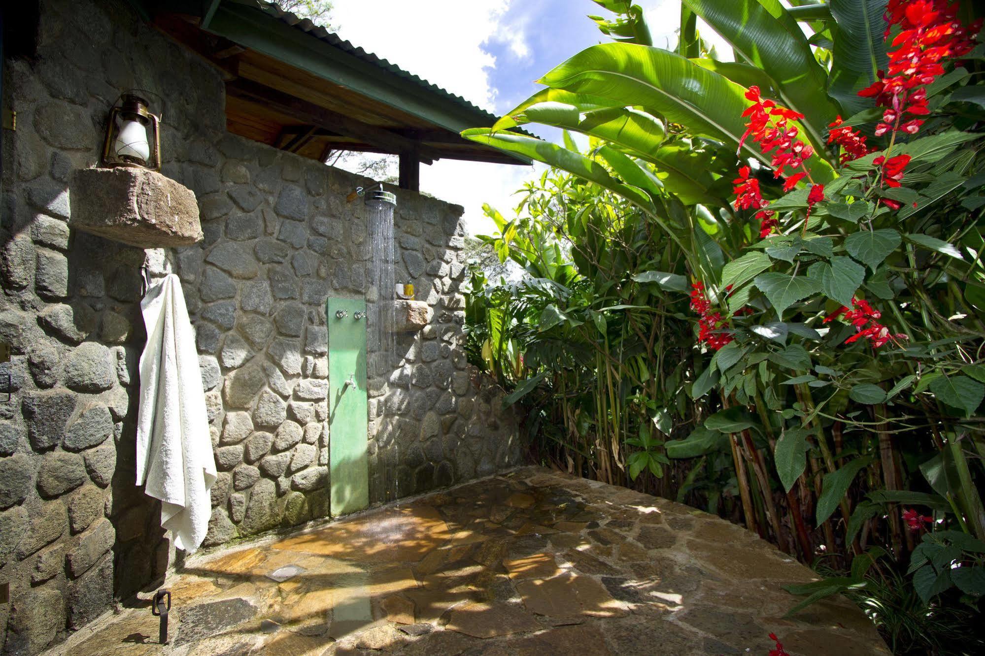 Hotel Gibb'S Farm Karatu Esterno foto