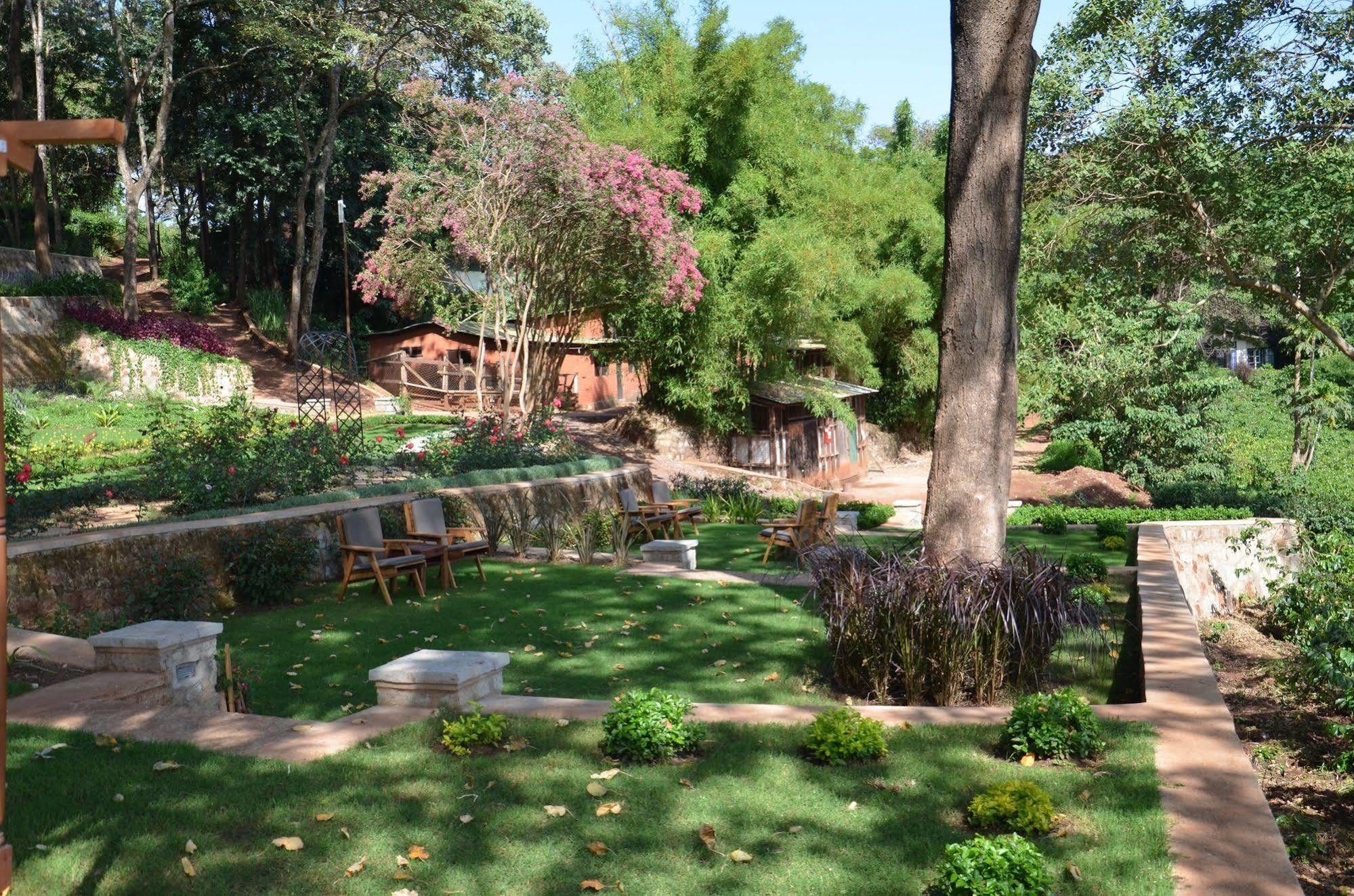 Hotel Gibb'S Farm Karatu Esterno foto